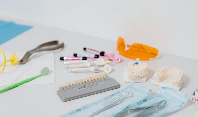 Implanty zębów a niemieckie ubezpieczenie - jakie są zasady refundacji?