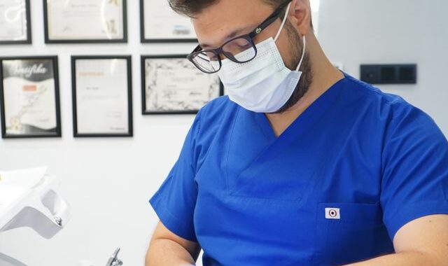 Czy wada zgryzu może być niewidoczna na pierwszy rzut oka?